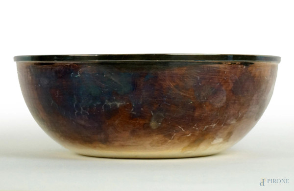 Bowl circolare in argento lavorato a mano, inizi XX secolo, cm 7,5x20, peso gr. 312