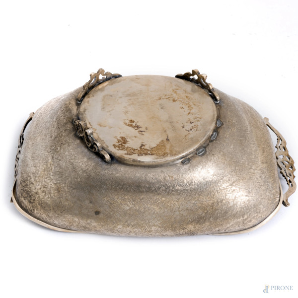 Lotto di oggetti in argento, misure massime cm 6,5x20x13, peso complessivo gr 650