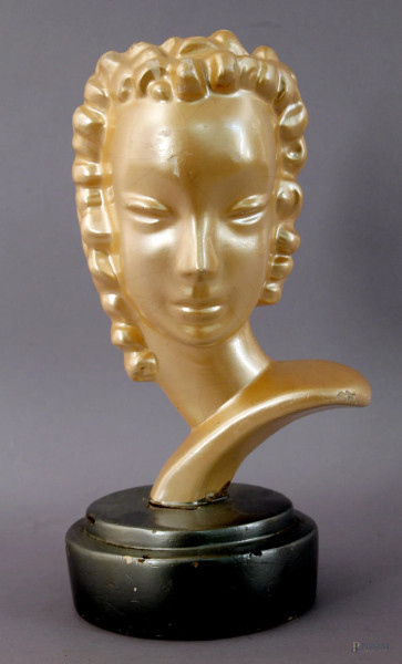 Volto femminile, scultura in gesso, arte Dec&#242;, altezza 24 cm.