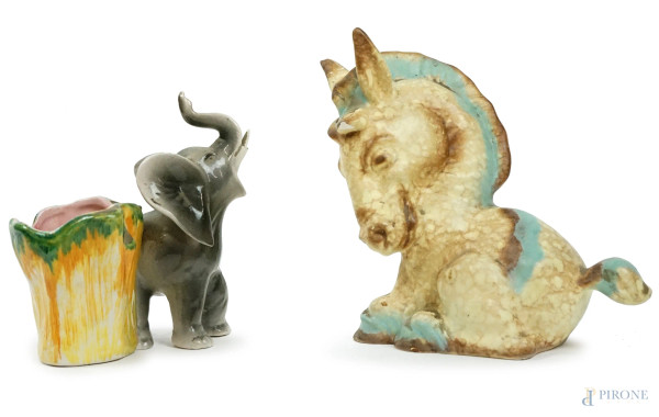 Asinello ed elefante, lotto di due sculture in ceramica smaltata policroma, alt.max cm 19,5, XX secolo, (difetti, un restauro).