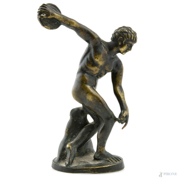 Discobolo, XX secolo, scultura in bronzo, altezza cm 13,5, (segni di usura)