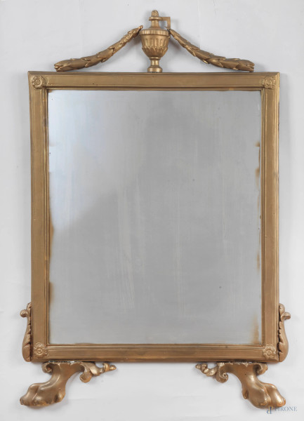 Specchiera in legno intagliato e dorato, XIX-XX secolo, cm 118x73,5, (segni di usura, scalfiture, rotture, mancanze, difetti)