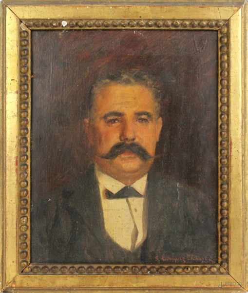Ritratto di gentiluomo, olio su cartone, cm. 25,5x20, firmato S. Rodr&#237;guez Etchart (1864-1903), entro cornice.
