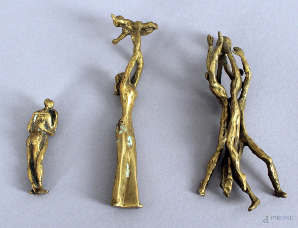 Lotto composto da tre sculture in bronzo, altezza max. 10 cm.