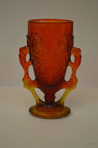 Vaso in vetro colorato, h. 23 cm.