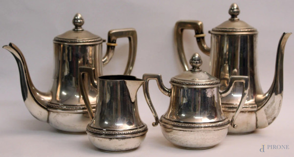 Servizio da t&#232; e caff&#232; in argento, pezzi quattro, gr. 960, H. max. 19 cm.