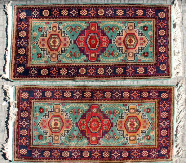 Coppia di tappeti, cm 72x140