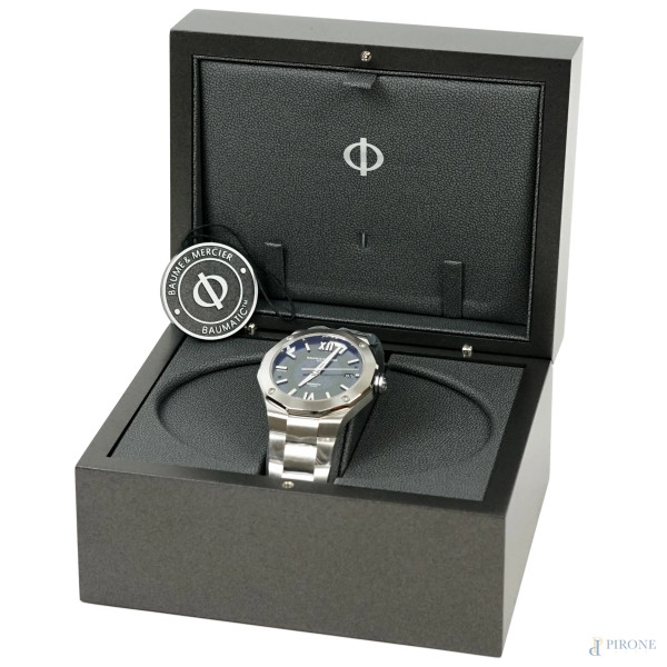 Baume & Mercier, orologio da polso da uomo in acciaio, collezione Riviera, cassa cm 4,5 circa, entro scatola originale.