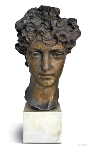 Giovanni Battista Amendola, Davide, scultura in bronzo brunito con base in marmo, H 33 cm.