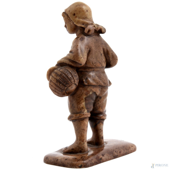 Pescatore, scultura in pietra saponaria, XX secolo, altezza cm 11, (difetti)