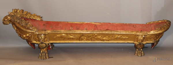 Fioriera in legno dorato