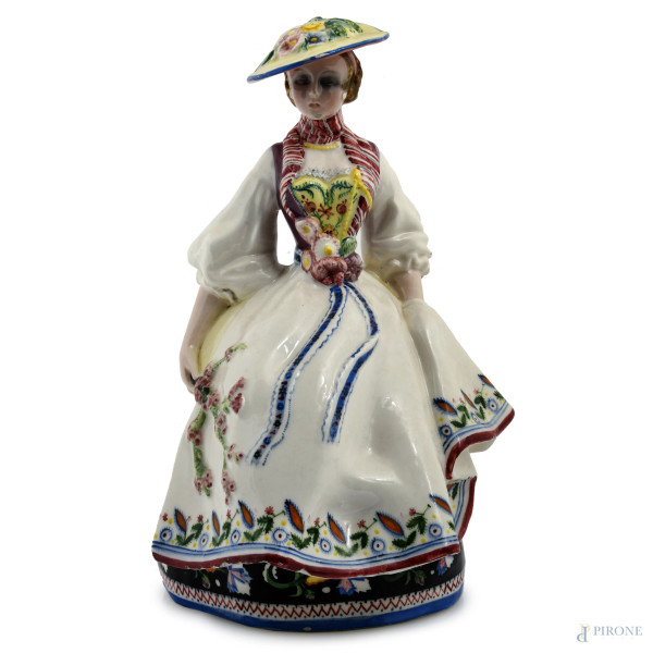 Scultura in porcellana Essevi - Torino raffigurante fanciulla con cappello, XX secolo, altezza cm 35, (segni di usura, difetti)