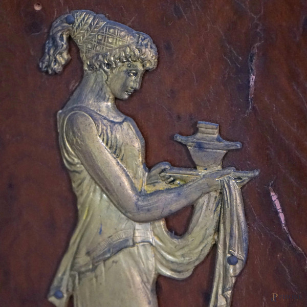 Credenza impiallacciata in radica di tuja, XIX secolo, cm 100x93x49 (difetti)