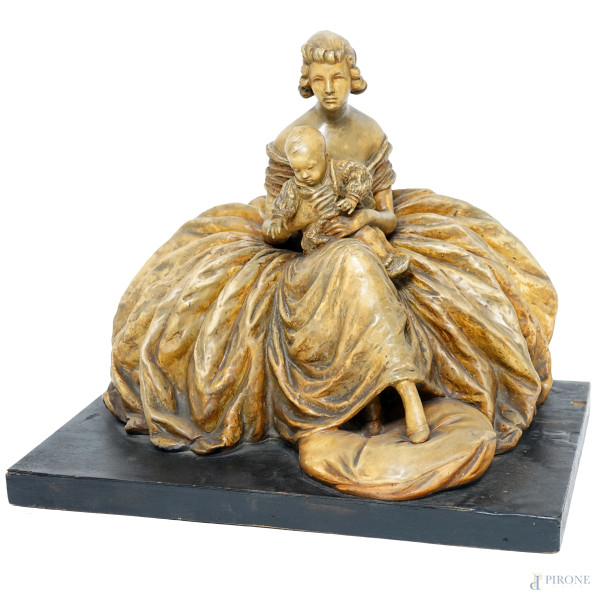 Guido Cacciapuoti - Maternità, scultura in terracotta, cm h 30, base in legno