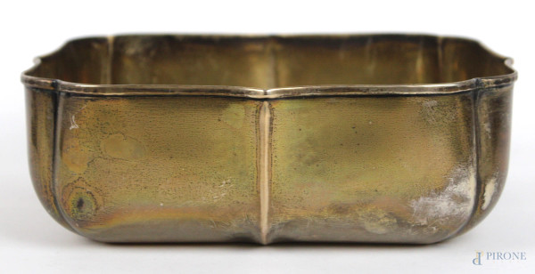 Centrotavola di linea quadrata in argento, cm. h7x22x22, gr. 460