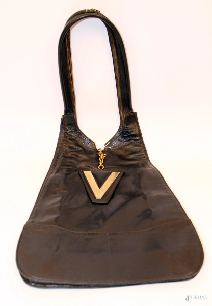 Borsa vintage in pelle nera, marcata Versace.