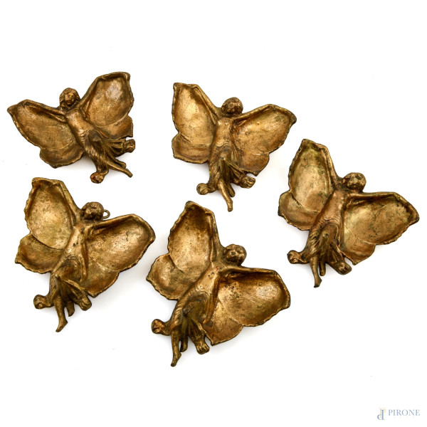 Lotto di 5 sculture in bronzo dorato raffiguranti fate, XX secolo, cm 11x12x3, (segni di usura)