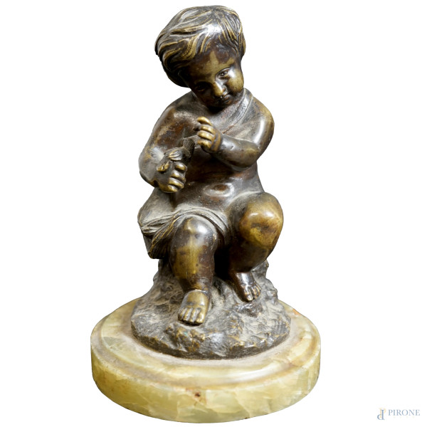 Putto con colomba, scultura in bronzo, cm h 15, con base in marmo, inizi XX secolo, (mancanze)