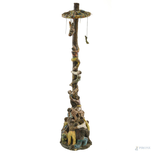 Composizione in maiolica raffigurante albero della cuccagna, XX secolo, altezza cm 75, firmato e datato 