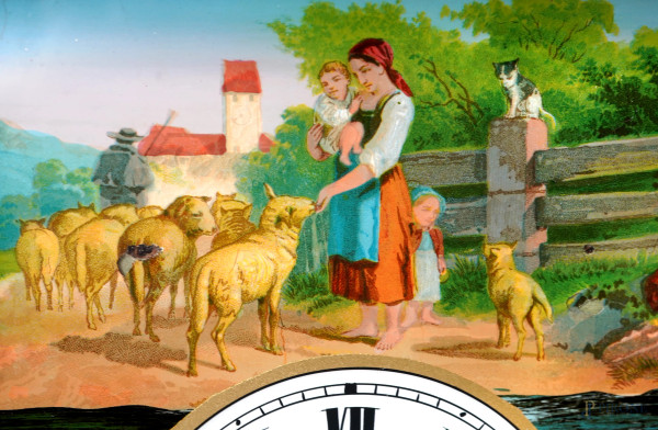 Pendola da muro in legno, decorazione policroma raffigurante una famiglia di pastori con il gregg...