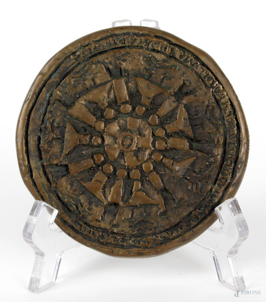 Medaglia in bronzo, diametro cm. 11, es. 38/50, firmato, XX secolo.