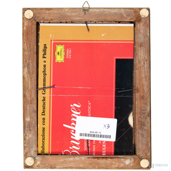 Lotto composto da tre disegni a sanguigna raffiguranti animali, XX secolo, misure massime cm 18x1...