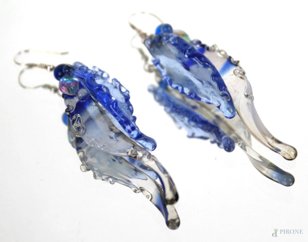 Paio di orecchini in argento e vetro trasparente e blu, cm  6