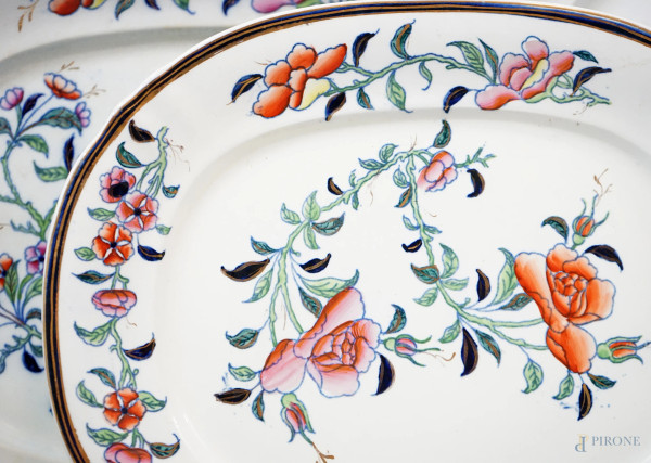 Servizio da tavola, Società Ceramica Richard Milano, inizi del XX secolo, con decori floreali pol...