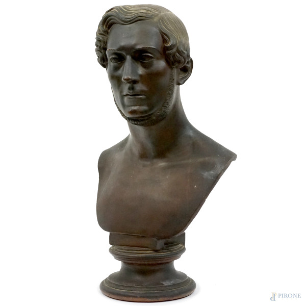 Fonderia napoletana del XIX secolo, Busto di gentiluomo, scultura in bronzo, cm h 64.