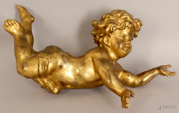 Putto in legno intagliato e dorato, lungh.40 cm, XIX secolo, (difetti).