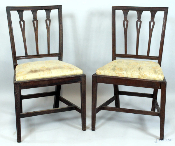 Coppia di sedie in mogano, XIX secolo, (difetti).