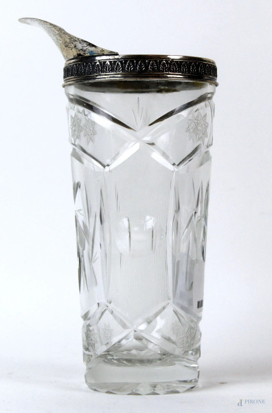 Portaghiaccio in  cristallo controtagliato, finiture in argento, cm h 24, XX secolo.