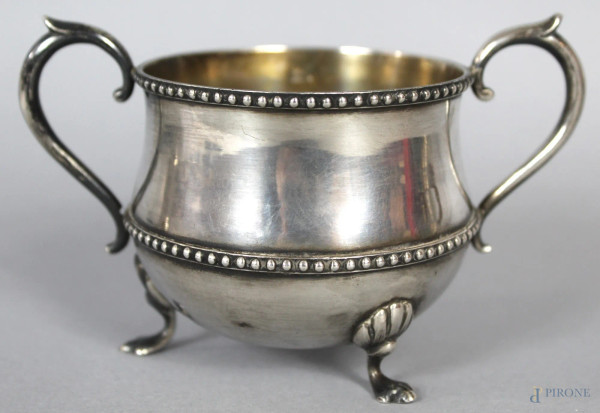 Zuccheriera in argento a due manici, altezza 8 cm, gr. 129.