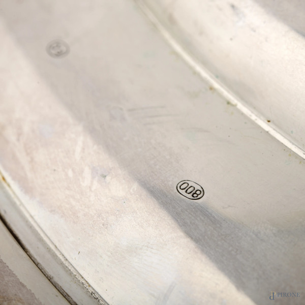 Grande piatto in argento 800/000, peso gr 930, diametro cm 35