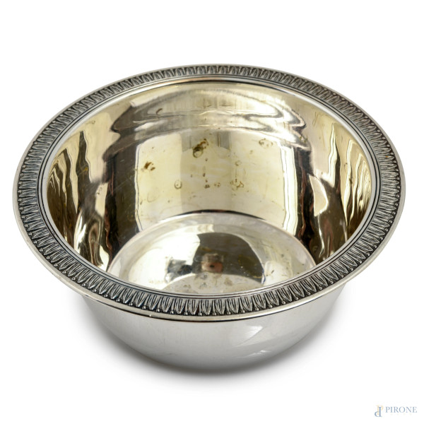 Lotto di 3 coppette e 3 piattini in argento 800/000, peso complessivo gr 550, misure massime cm 4...