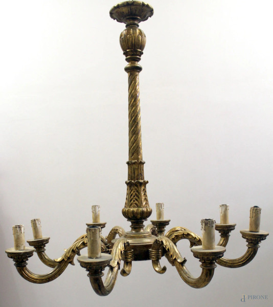 Lotto di quattro lampadari in legno primi '900.