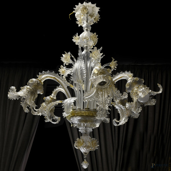 Lampadario in vetro di Murano a sei luci a foggia di foglie e fiori, XX secolo, cm 100x83 ca., (difetti, mancanze, rotture)