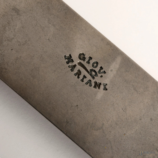 Lotto di posate in argento con bolli papali, composto da 6 forchette, 7 cucchiai e 6 coltelli, pe...