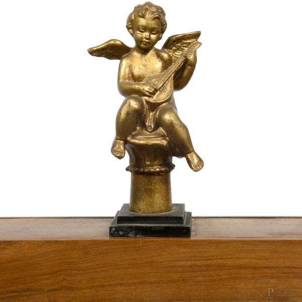 Leggio da terra in legno con colonna tortile e putto dorato all'apice, inizi del XX secolo, cm 15...