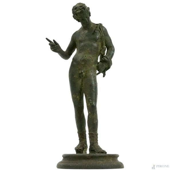 Narciso, scultura in bronzo brunito, cm h 28, inizio XX secolo, (difetti).