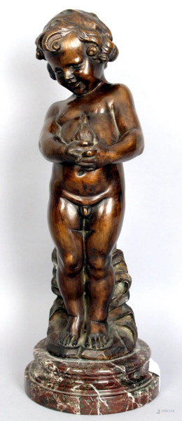 Fanciullo con ranocchio, scultura in bronzo, base in marmo, altezza 37 cm, firmato De Rossi.