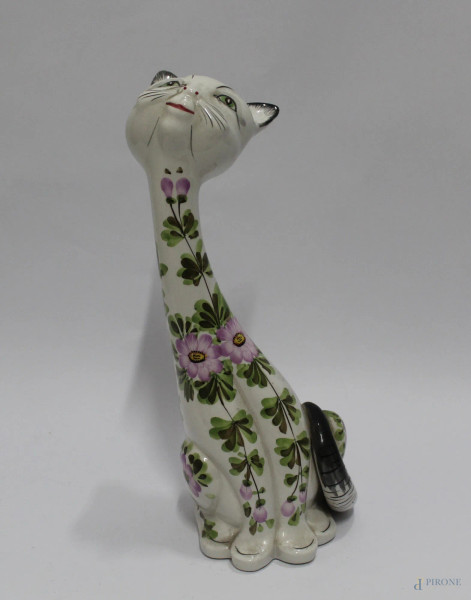 Gattino, scultura in porcellana Bassano, h. 30 cm.