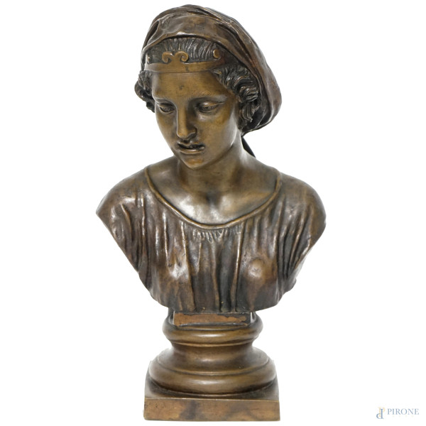 Busto femminile, bronzo,  XIX secolo, firmato "Gemito" sul retro, cm 25x14x10