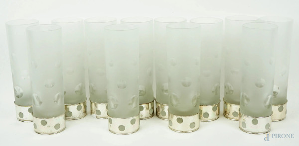 Servizio di bicchieri per 12 persone in vetro satinato con basi in argento, cm h 17,5