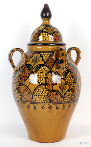 Potiche in ceramica policroma, altezza cm 47, XX secolo