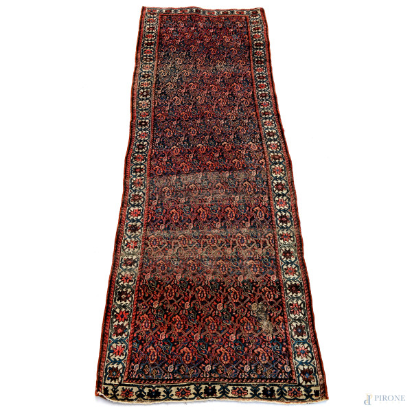 Tappeto, cm 299x102, (segni di usura)