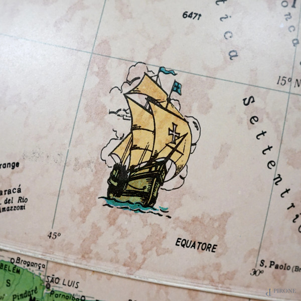 Mappamondo luminoso con base in legno, Nova Rico, XX secolo, altezza cm 44