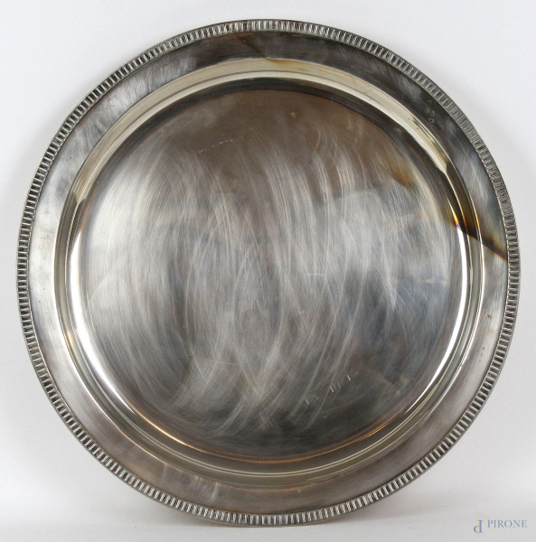 Vassoio di linea tonda in argento, diametro cm 29, gr 2290