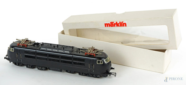 Locomotiva Marklin art.3054, anni '70 a corrente alternata con livrea nera.