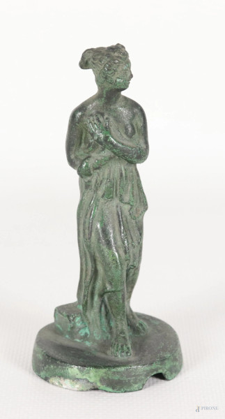 Venere, XIX-XX secolo, scultura in bronzo, altezza cm 12, (segni di usura, rotture, mancanze)